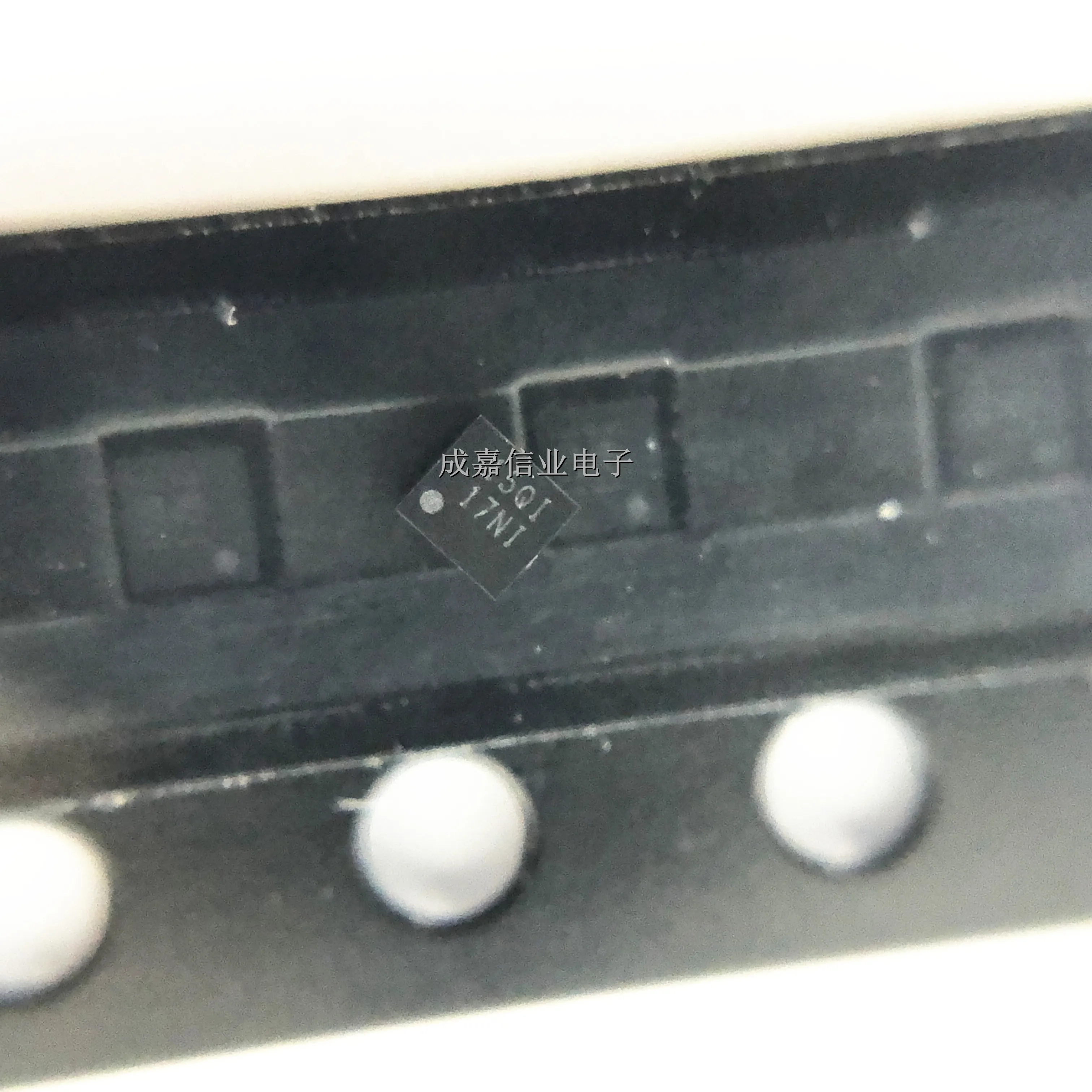 10pcs/Lot TPS61253AYFFR DSBGA-9 MARKING;17NI Switching Voltage Regulators 4A 5V Operating Temperature:- 40 C-+ 85 C
10pcs/Lot TPS61253AYFFR DSBGA-9 MARKING;17NI Switching Voltage Regulators 4A 5V Operating Temperature:- 40 C-+ 85 C