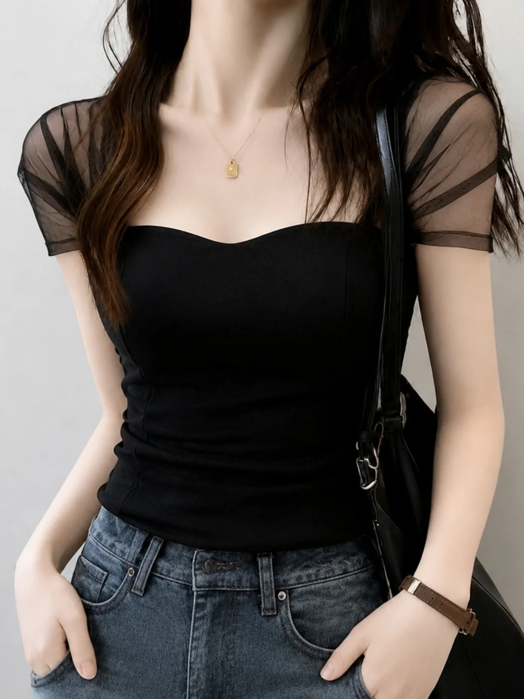 Slim Fit Color Mesh Short Sleeve Base Shirt Sexy Youthful Design Korean Style Silk Top for Young Women
Slim Fit Color Mesh Short Sleeve Base Shirt Sexy Youthful Design Korean Style Silk Top for Young Women