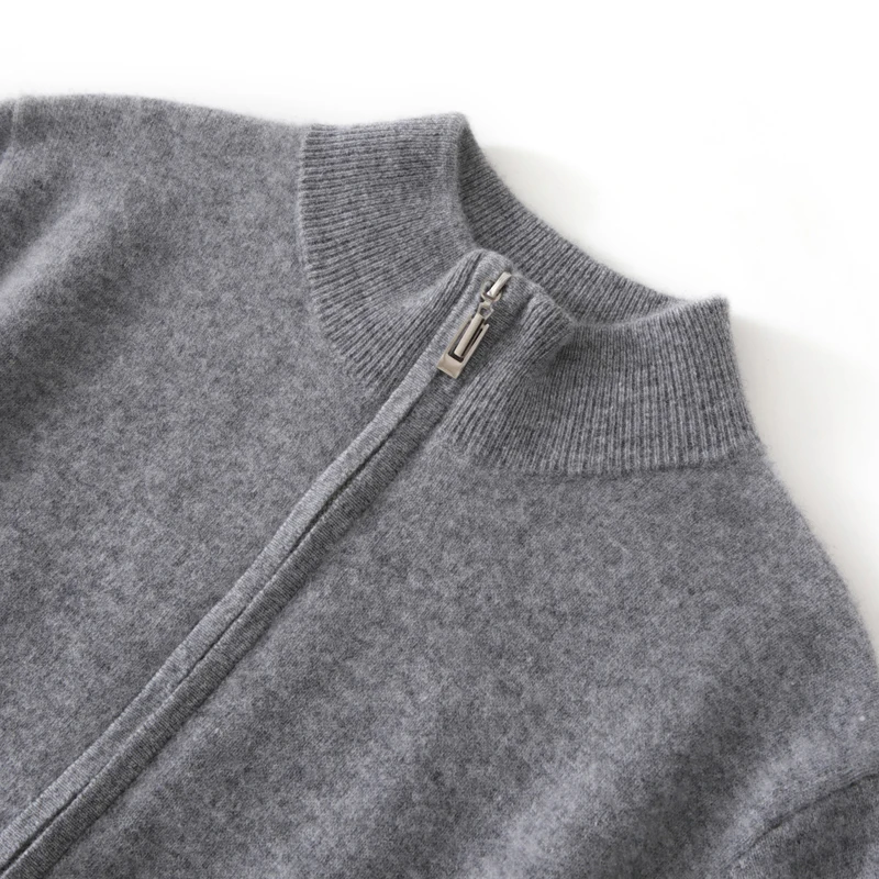 Шикарный мужской кардиган на молнии, трикотаж из 100% мериносовой шерсти, мягкий теплый простой однотонный свитер с воротником-стойкой, деловые повседневные свободные топы
Шикарный мужской кардиган на молнии, трикотаж из 100% мериносовой шерсти, мягкий теплый простой однотонный свитер с воротником-стойкой, деловые повседневные свободные топы