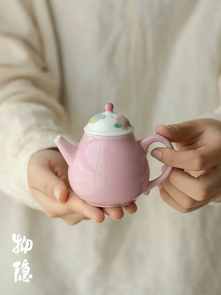 Wuyintang pink Hand Painted Hydrangea Teapot Single Pot Household Ceramic Maker For Women Fresh Kung Fu Tea Set
Wuyintang pink Hand Painted Hydrangea Teapot Single Pot Household Ceramic Maker For Women Fresh Kung Fu Tea Set