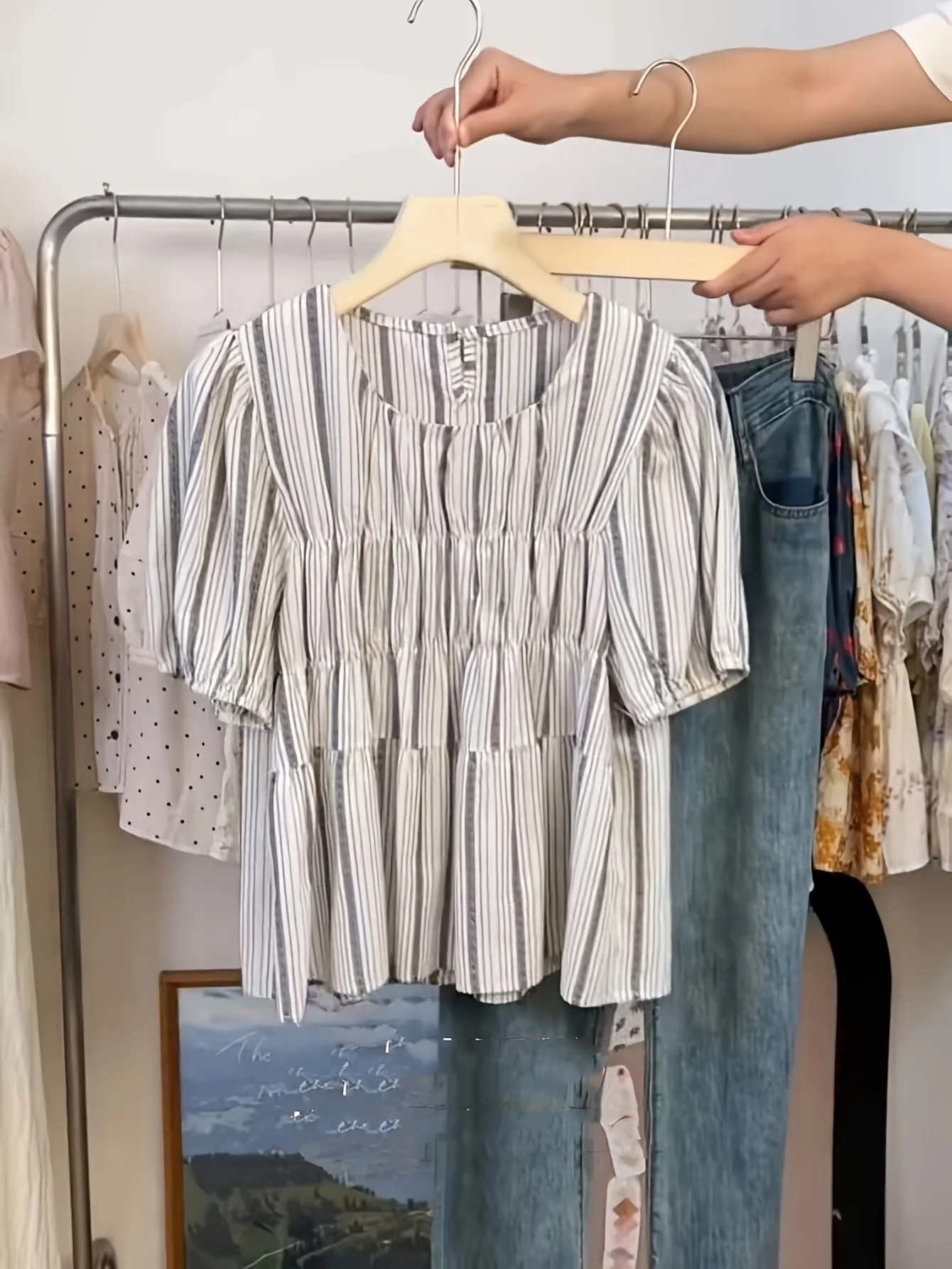 Women's Striped Square Neck Blouse Puff Sleeve Smocked Tiered Casual Summer Shirt
Women's Striped Square Neck Blouse Puff Sleeve Smocked Tiered Casual Summer Shirt