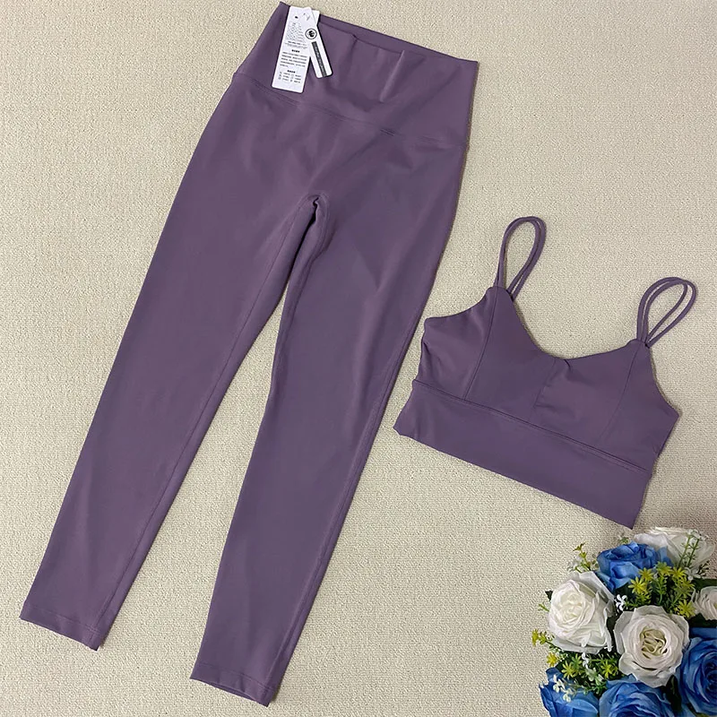 QUMOR Seamless Yoga Sets Sports Fitness High Waist Hip-lifting Pants Vest Suits Workout Clothes Gym Leggings Sets for Women
QUMOR Seamless Yoga Sets Sports Fitness High Waist Hip-lifting Pants Vest Suits Workout Clothes Gym Leggings Sets for Women