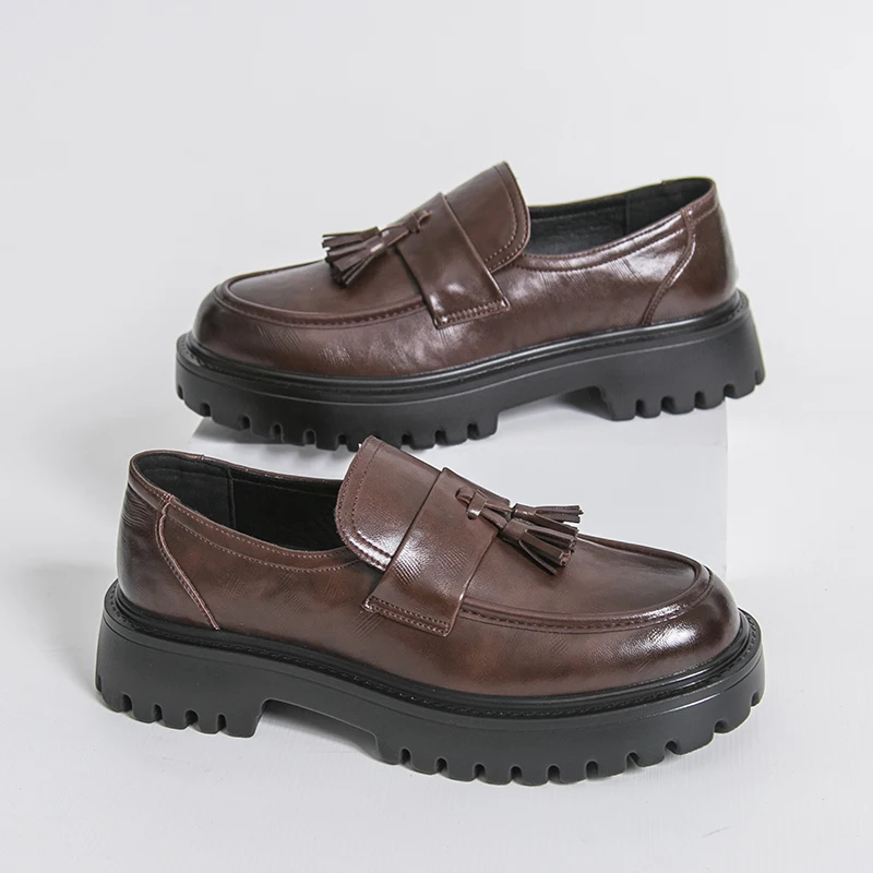 Classic Men Thick-soled Fringed Shoes Black Brown Retro European Casual Comfortable Anti-slip Business Loafers Sizes 38 - 46
Classic Men Thick-soled Fringed Shoes Black Brown Retro European Casual Comfortable Anti-slip Business Loafers Sizes 38 - 46
