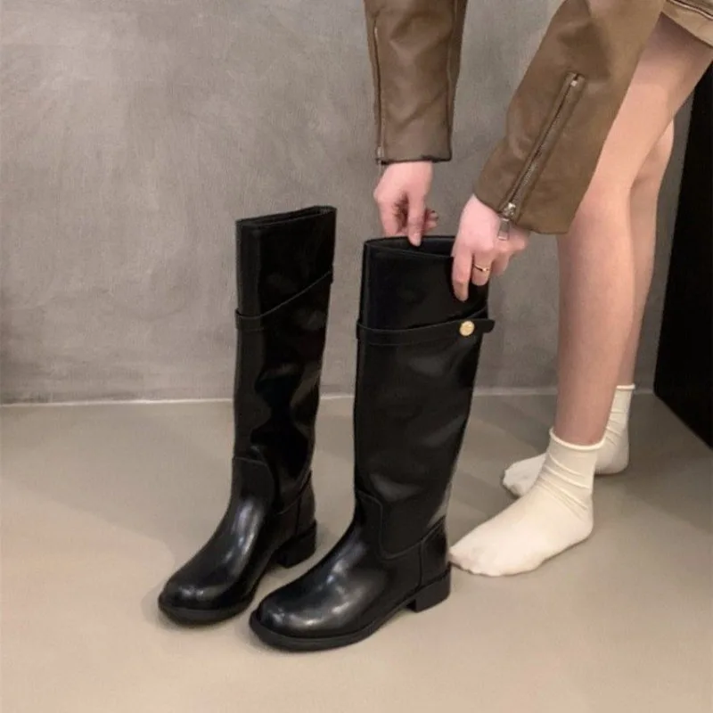 2026 Women Leather Knight Boots High Vintage Little Gold Buckle Knee-high Boots Women Sleeve Boots
2026 Women Leather Knight Boots High Vintage Little Gold Buckle Knee-high Boots Women Sleeve Boots