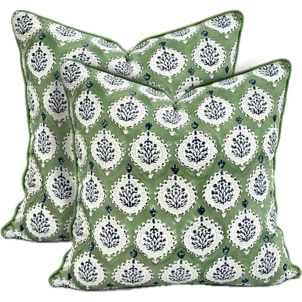 Set of 2-24 X 24 Inches Cushion Covers
Set of 2-24 X 24 Inches Cushion Covers
