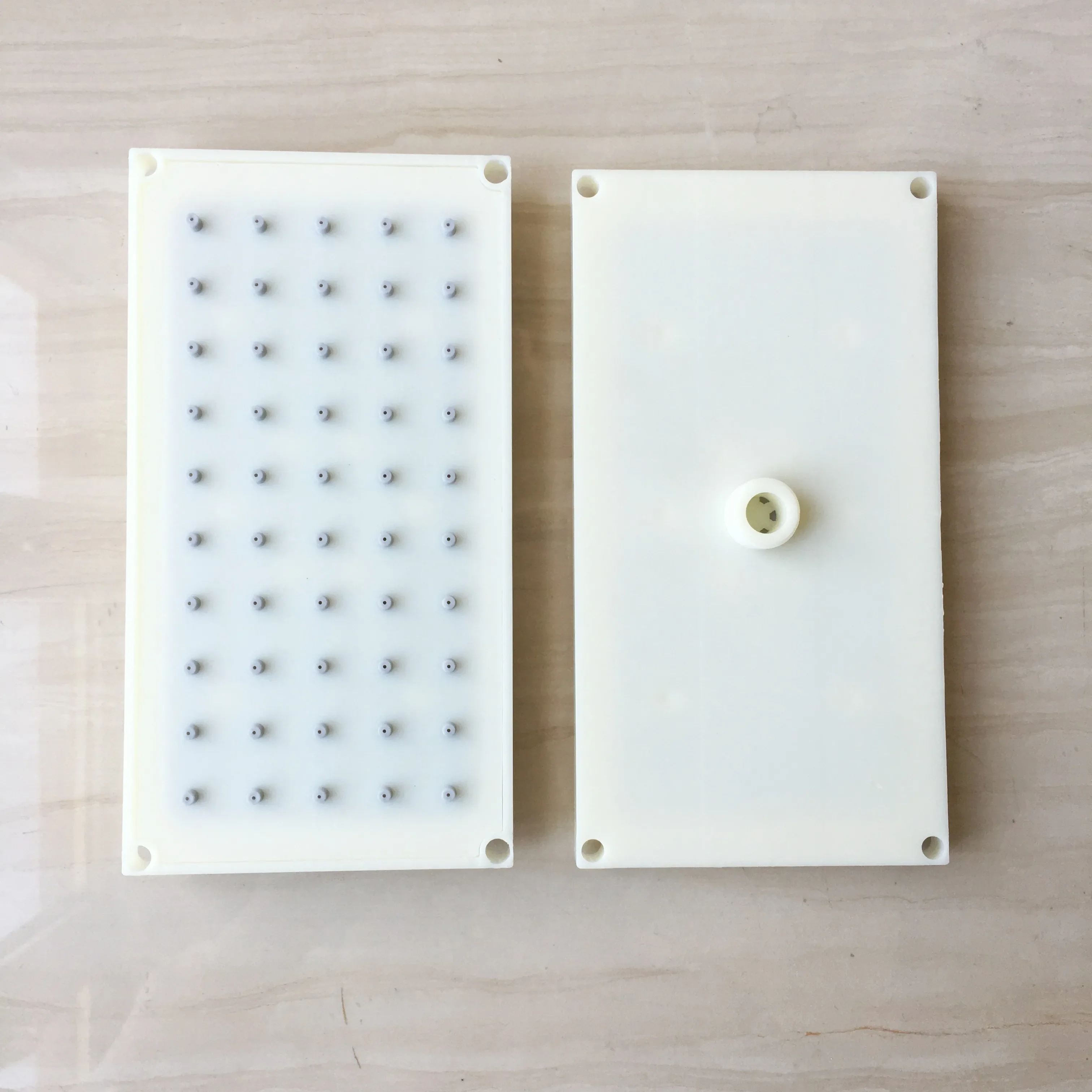 ABS 20.5X10.8cm Rectangular Shower Showerhead 5 * 10 hole Top Spray Shower Head Accessories
ABS 20.5X10.8cm Rectangular Shower Showerhead 5 * 10 hole Top Spray Shower Head Accessories