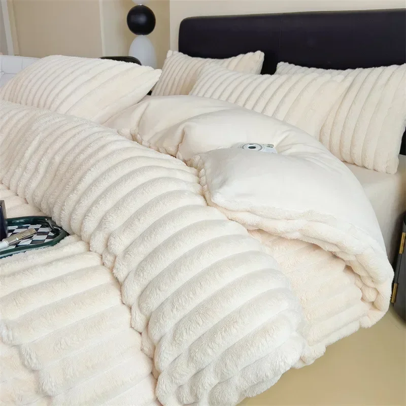 Winter Thickened Plush Warm Duvet Cover Set Solid Color Luxury High Quality Quilt Cover Sheet Pillowcase 4pcs Queen Bedding Set
Winter Thickened Plush Warm Duvet Cover Set Solid Color Luxury High Quality Quilt Cover Sheet Pillowcase 4pcs Queen Bedding Set