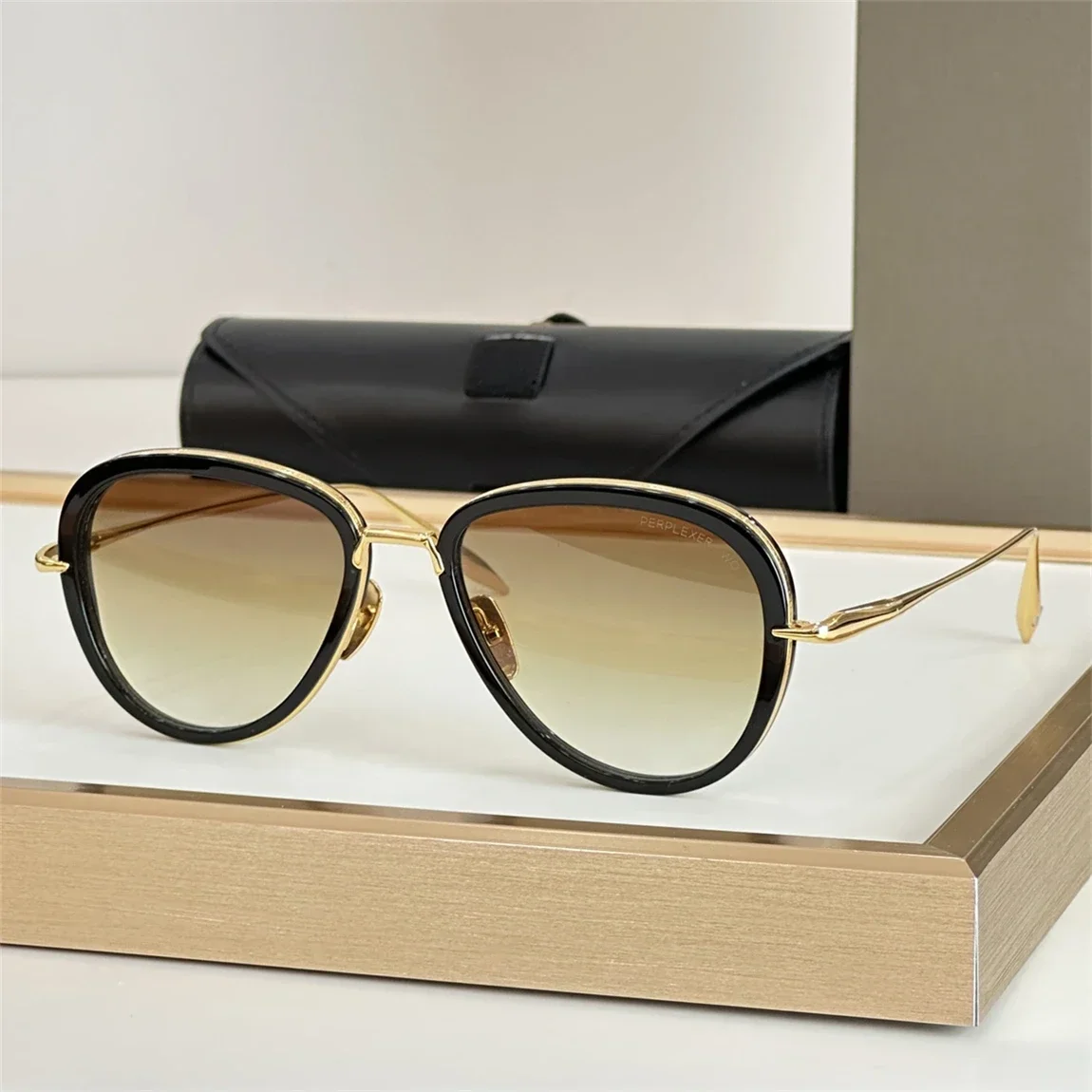 Top Quality Luxury Mens And Womens Sunglasses PERPLEXER -TWO DTS406 Titanium Designer Eyeglasses UV400
Top Quality Luxury Mens And Womens Sunglasses PERPLEXER -TWO DTS406 Titanium Designer Eyeglasses UV400