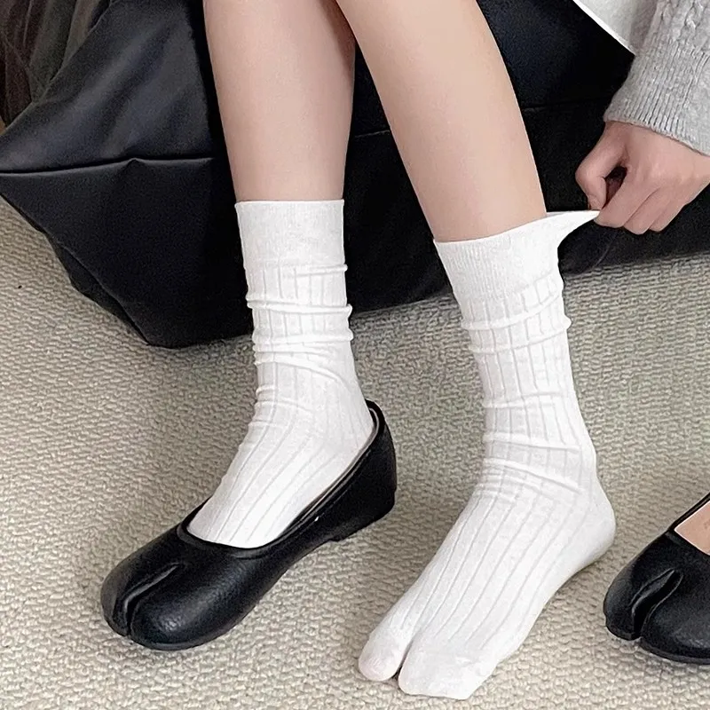 Lolita Ballet Combed Cotton Split Toe Woman Socks Solid Color Stripe Comfortable Soft Two-Toed Japanese Harajuku Women Tabi Sox
Lolita Ballet Combed Cotton Split Toe Woman Socks Solid Color Stripe Comfortable Soft Two-Toed Japanese Harajuku Women Tabi Sox