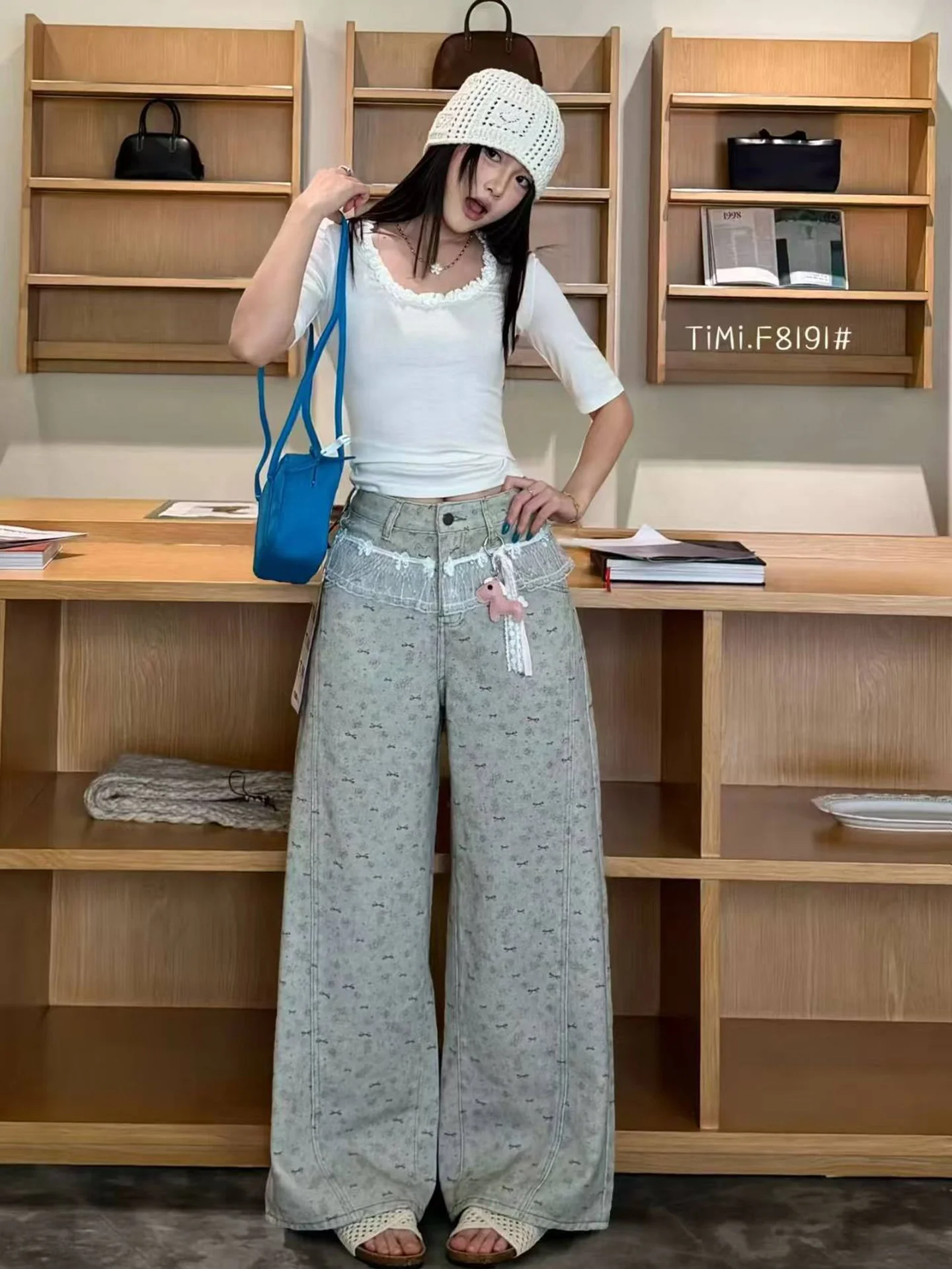 Lace Splicing Wide Leg High Waist Jeans Women's Loose Fit Floral Print Design Spring Fashion Casual Straight Long Pants
Lace Splicing Wide Leg High Waist Jeans Women's Loose Fit Floral Print Design Spring Fashion Casual Straight Long Pants