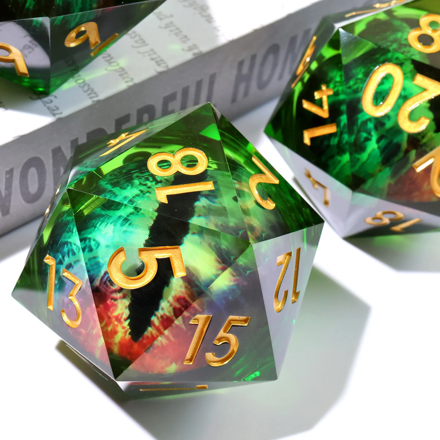 Уникальный дизайн 50 мм Chonk D20, настольные игры DND D20, подарочный движущийся глазок, набор кубиков RPG из смолы D20, набор кубиков для ролевых игр, настольная игра-D6
Уникальный дизайн 50 мм Chonk D20, настольные игры DND D20, подарочный движущийся глазок, набор кубиков RPG из смолы D20, набор кубиков для ролевых игр, настольная игра-D6