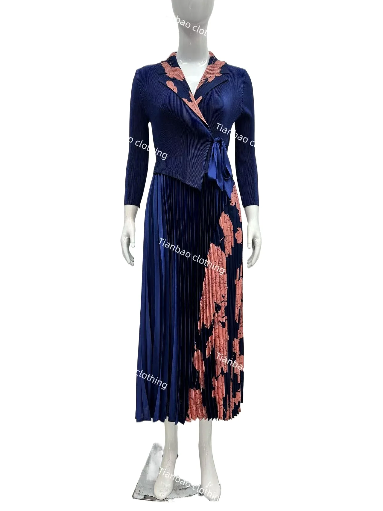 Miyake плиссированное модное элегантное платье с принтом, костюм с воротником на бретельках, темпераментная свободная женская одежда, платье, новинка осени 2023 г.
Miyake плиссированное модное элегантное платье с принтом, костюм с воротником на бретельках, темпераментная свободная женская одежда, платье, новинка осени 2023 г.