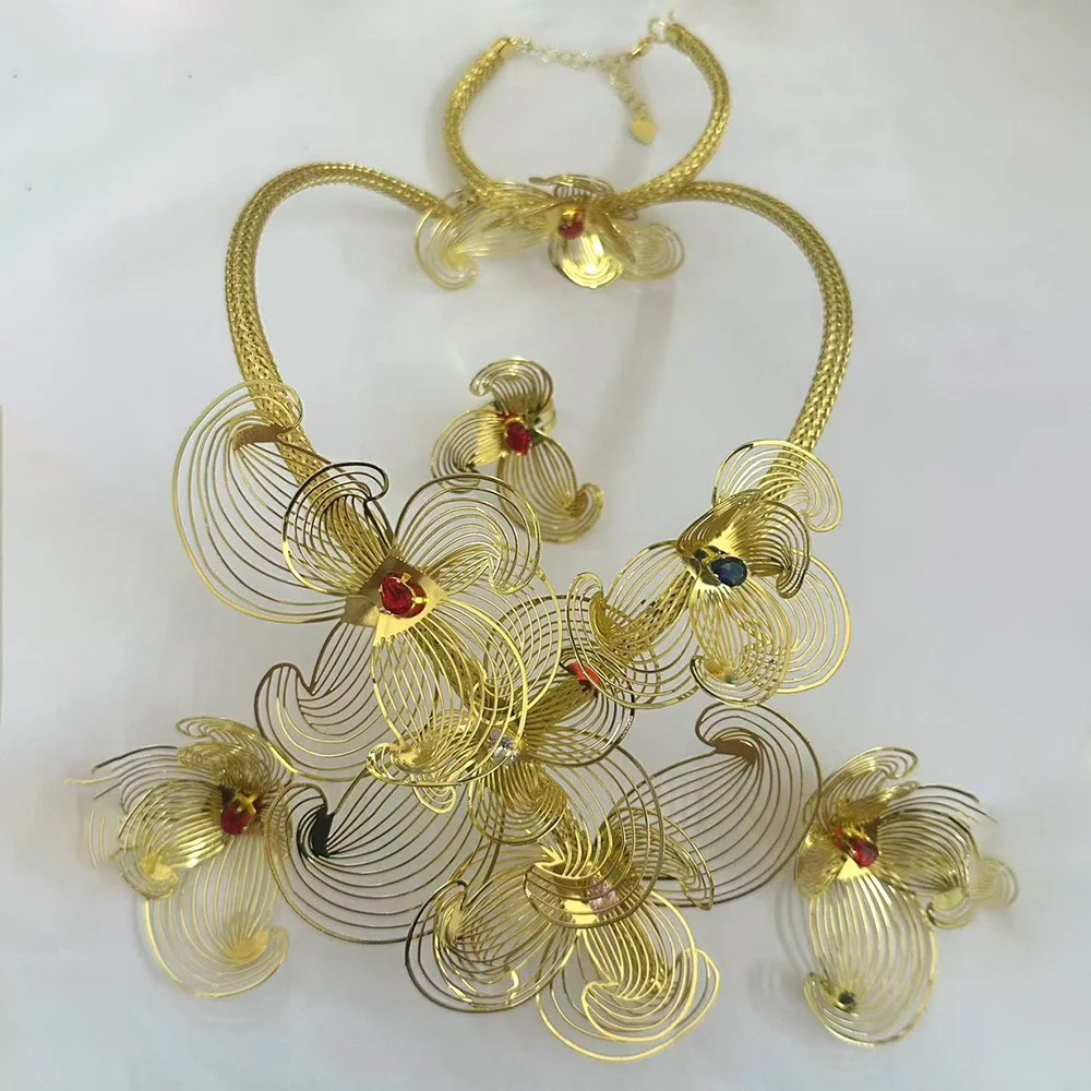 Bohemia Gold Color Jewelry Set for Ladies Dubai Crystal Design Banquet Necklace and Earrings Bracelet Ring Set Christmas Gifts
Bohemia Gold Color Jewelry Set for Ladies Dubai Crystal Design Banquet Necklace and Earrings Bracelet Ring Set Christmas Gifts