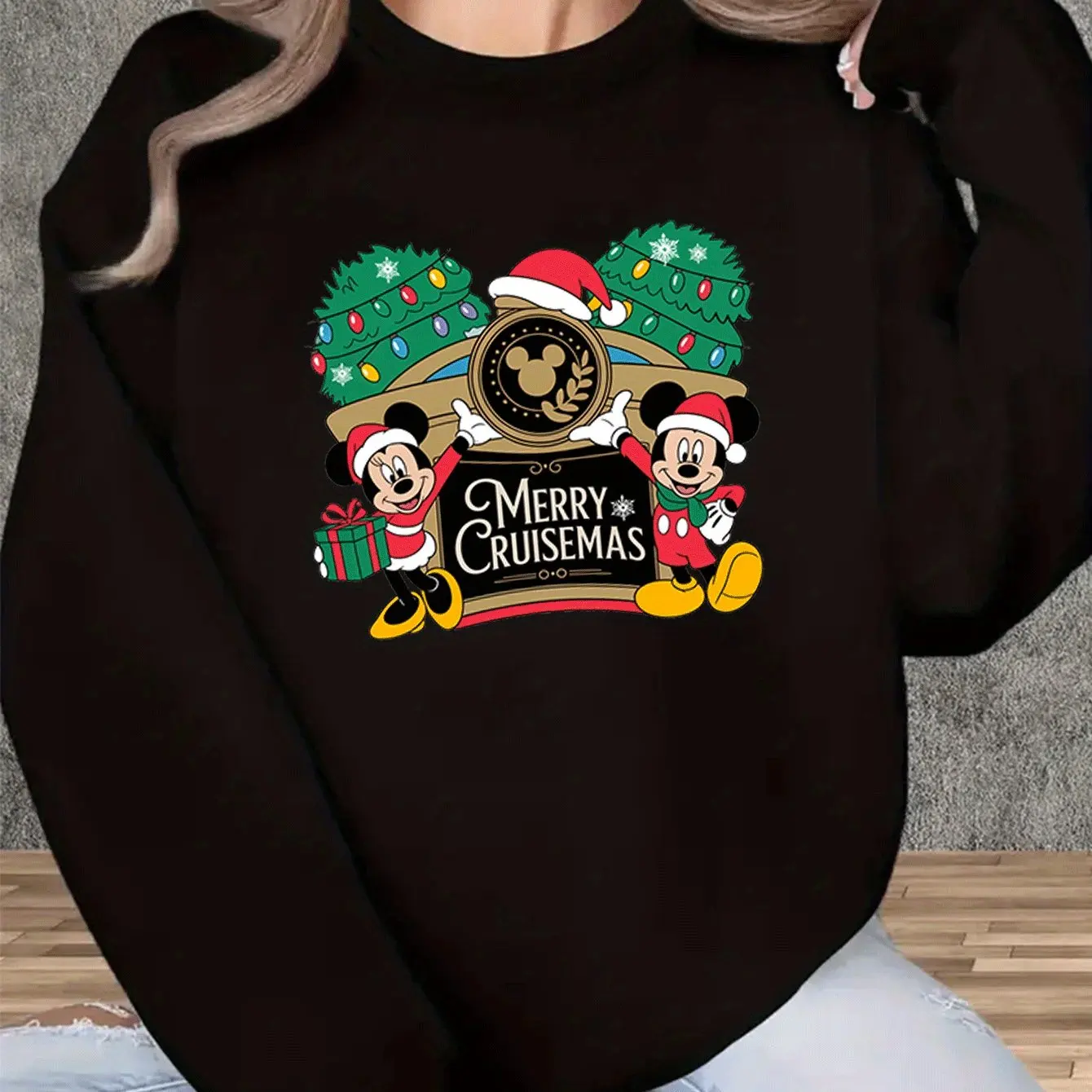 Disney Mickey Mouse Christmas Women's Round Neck Sweatshirt Pullover Unisex Fleece Fashion Casual Autumn and Winter Oversized
Disney Mickey Mouse Christmas Women's Round Neck Sweatshirt Pullover Unisex Fleece Fashion Casual Autumn and Winter Oversized