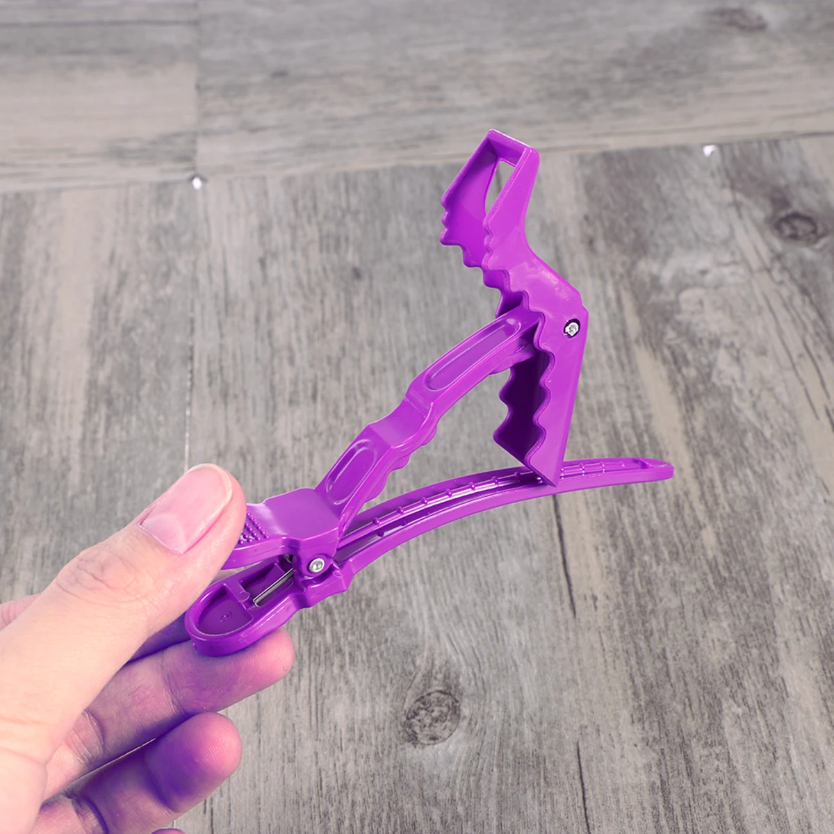 6 Pcs Hair Clips Professional Sectioning Clips Salon Alligator Haircut Accessories Hairgrips for Women Girls (Purple)
6 Pcs Hair Clips Professional Sectioning Clips Salon Alligator Haircut Accessories Hairgrips for Women Girls (Purple)