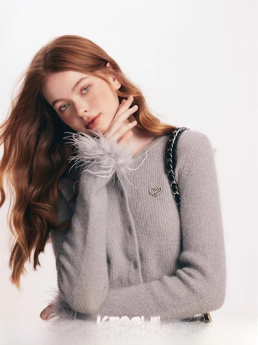 Вязаный кардиган Kroche с длинными рукавами и круглым вырезом, с фактурной отделкой, модный, женский, из нейлона, шерсти и кашемира
Вязаный кардиган Kroche с длинными рукавами и круглым вырезом, с фактурной отделкой, модный, женский, из нейлона, шерсти и кашемира