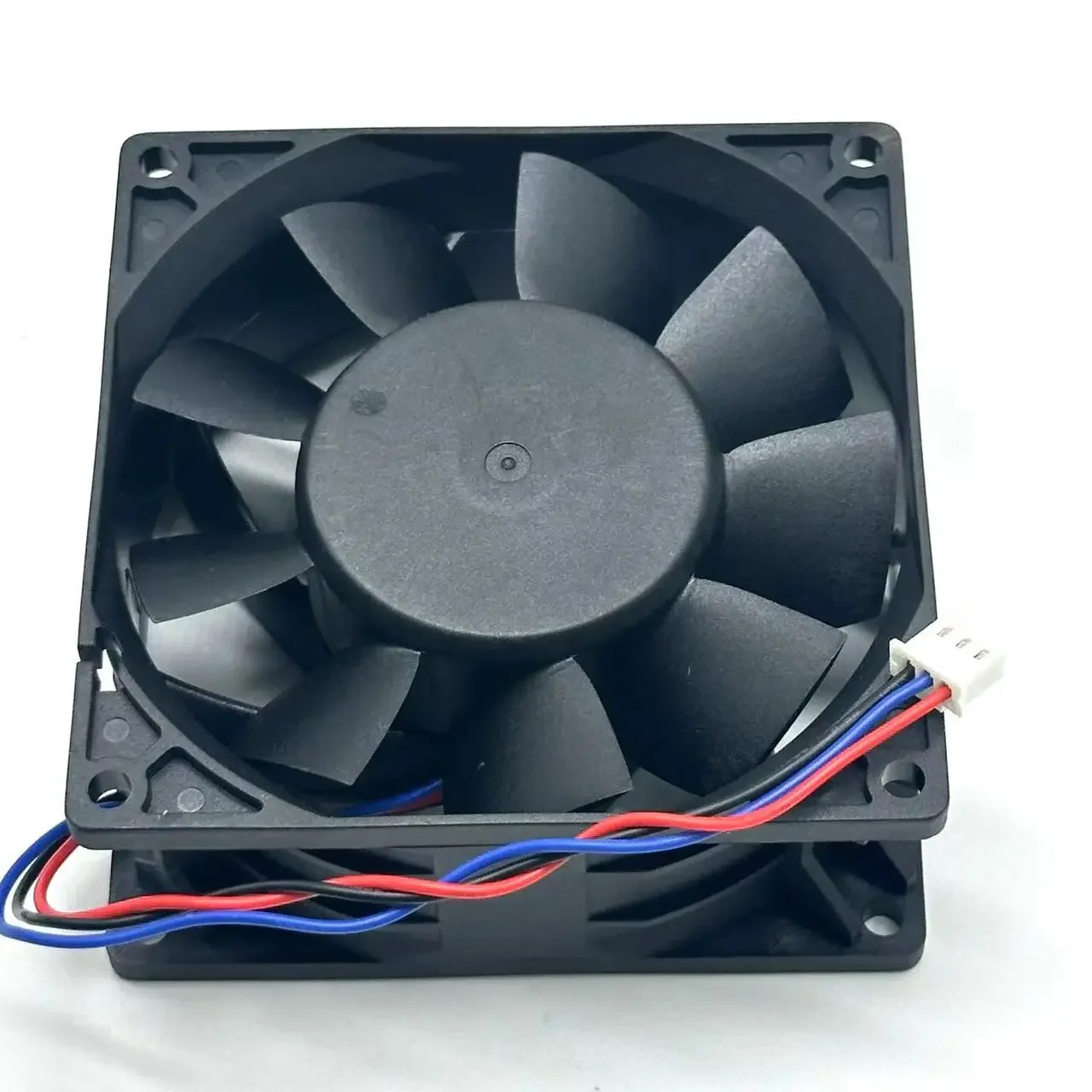Delta Electronics PFB0924UHE DC 24V 1.22A 90x90x38mm 3-Wire Server Cooling Fan
Delta Electronics PFB0924UHE DC 24V 1.22A 90x90x38mm 3-Wire Server Cooling Fan