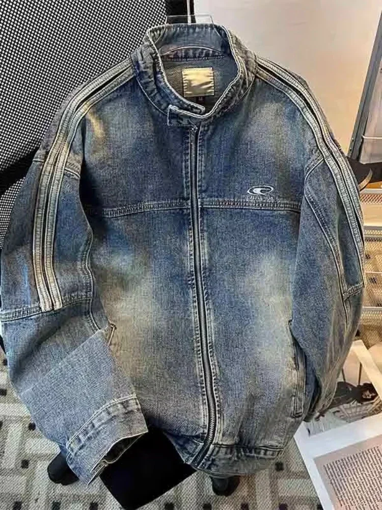 Винтажная джинсовая куртка с потертостями, мужская чистая посадка, ребристый воротник-стойка, длинный рукав, повседневное пальто большого размера с уличным краем Y2k, весенне-осеннее пальто 
Винтажная джинсовая куртка с потертостями, мужская чистая посадка, ребристый воротник-стойка, длинный рукав, повседневное пальто большого размера с уличным краем Y2k, весенне-осеннее пальто