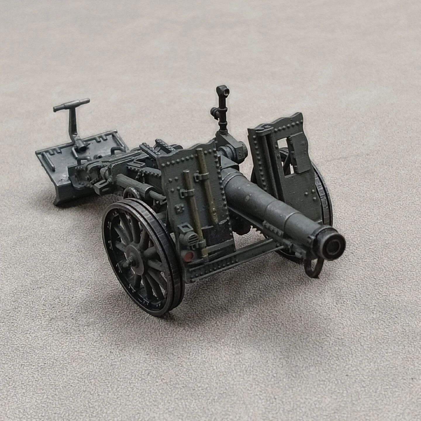 1/35 German SIG33 heavy infantry gun(Includes all toolkits) , SLA printing hand-colored finished model decorative ornament
1/35 German SIG33 heavy infantry gun(Includes all toolkits) , SLA printing hand-colored finished model decorative ornament