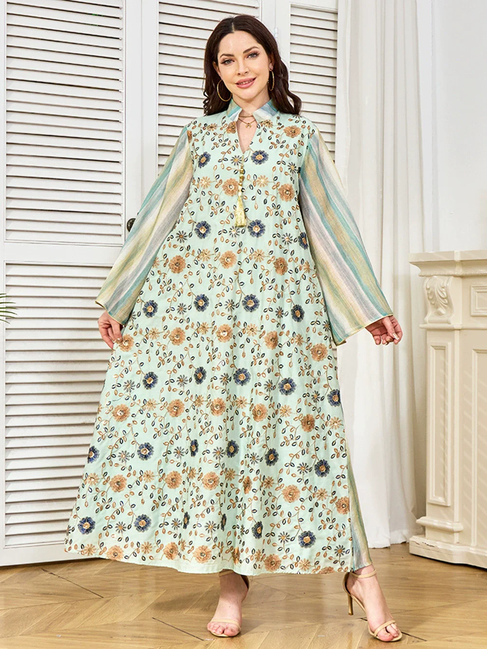 Middle East Dubai Saudi Arabia Islamic Ramadan Robe Elegant Bead Embroidered Muslim Luxury Fashion Dress Abaya Dress
Middle East Dubai Saudi Arabia Islamic Ramadan Robe Elegant Bead Embroidered Muslim Luxury Fashion Dress Abaya Dress