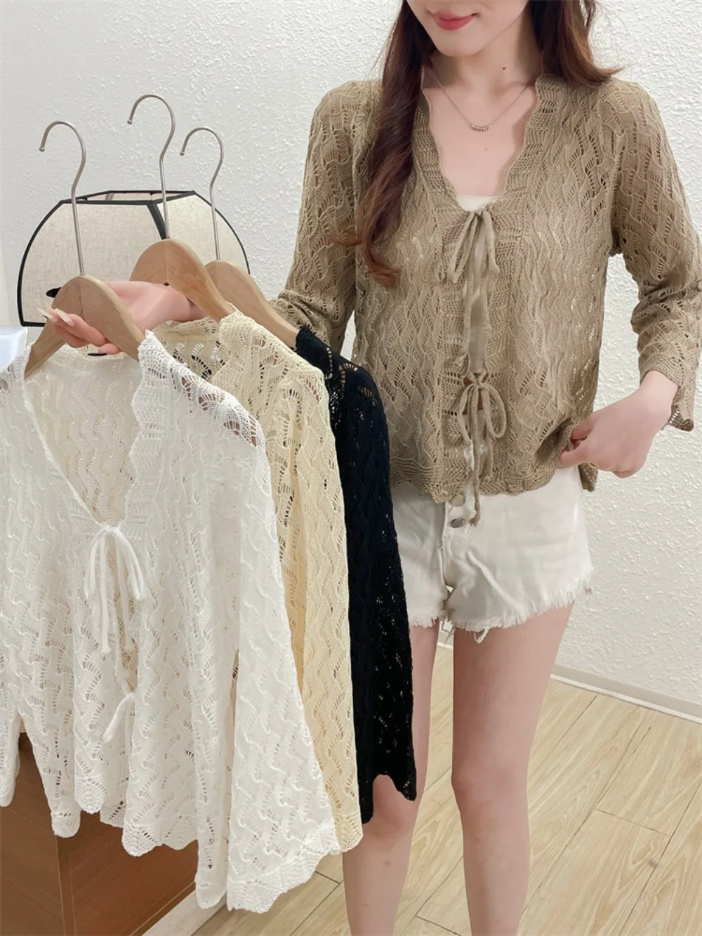 Bow Tie Knitted Cardigan Women Thin Sun Protection Sunscreen Hollow Out Shirt Top
Bow Tie Knitted Cardigan Women Thin Sun Protection Sunscreen Hollow Out Shirt Top