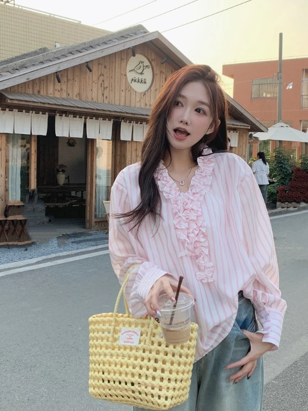 Sweet Floral Striped V-Neck Long Sleeve Shirt Women's plus Size Spring New Design Sensation Trendy Top Korean Style
Sweet Floral Striped V-Neck Long Sleeve Shirt Women's plus Size Spring New Design Sensation Trendy Top Korean Style