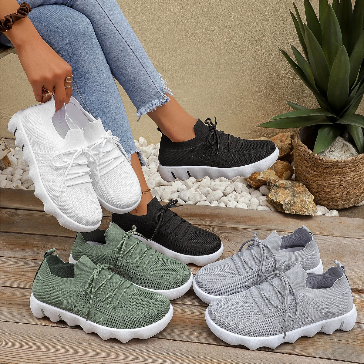 Spring/Summer Women soft Anti-slip flat bottom round head Lace-Up mesh fabric breathable shoes Fashion Slip-on Casual Sneakers
Spring/Summer Women soft Anti-slip flat bottom round head Lace-Up mesh fabric breathable shoes Fashion Slip-on Casual Sneakers