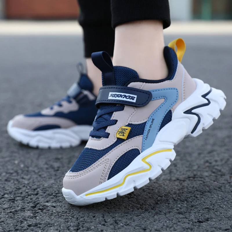 Kids Sports Shoes Low Top Leather Upper Running Shoes Casual Sneakers For Boys Spring Autumn Style Suitable For Primary School
Kids Sports Shoes Low Top Leather Upper Running Shoes Casual Sneakers For Boys Spring Autumn Style Suitable For Primary School