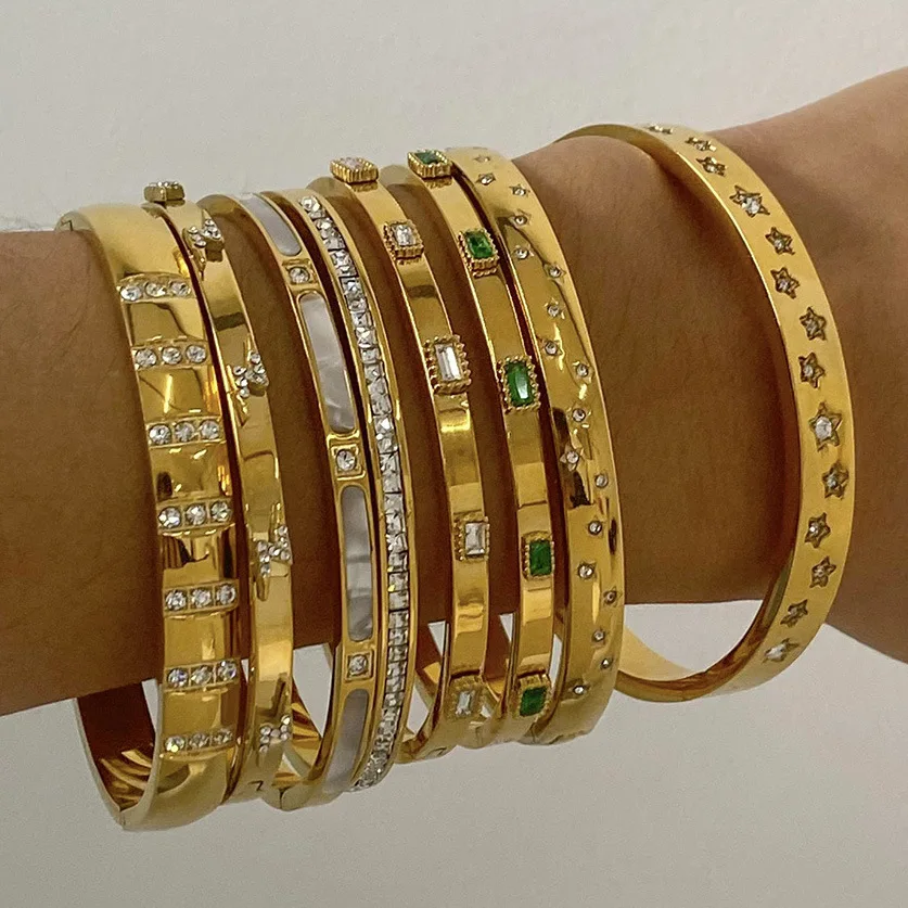 Ele Titanium Steel Zircon Bracelet Luxury Clasp Titanium Steel Jewelry Faionable European Sle Pure Metal New Item
Ele Titanium Steel Zircon Bracelet Luxury Clasp Titanium Steel Jewelry Faionable European Sle Pure Metal New Item
