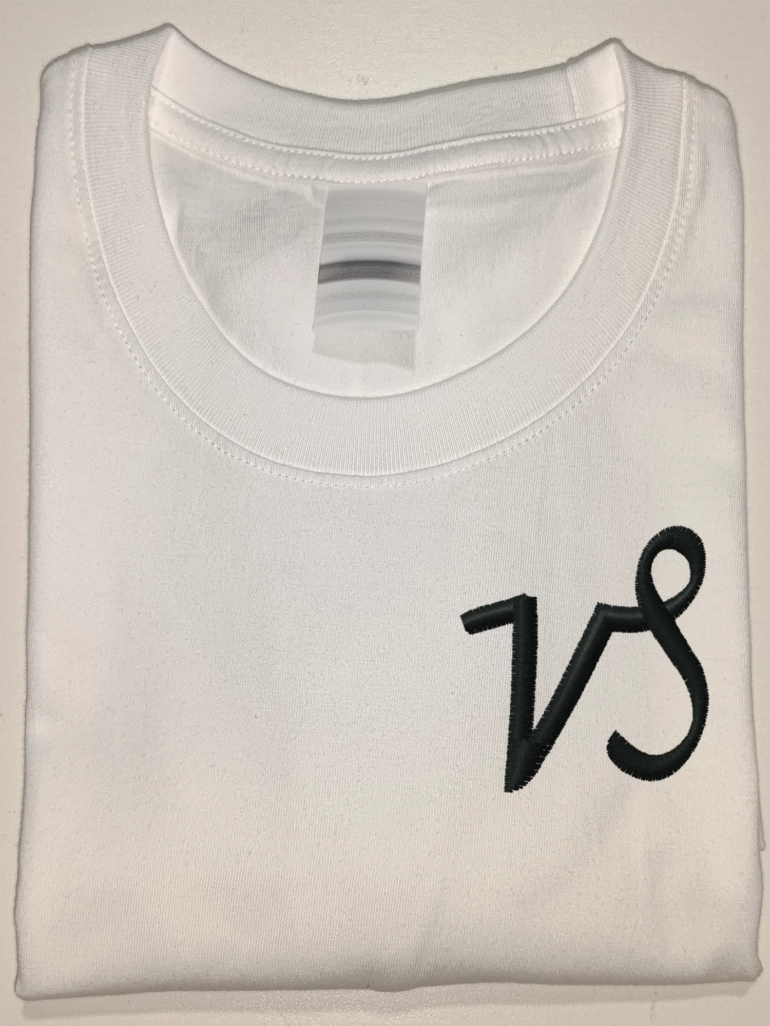Capricorn New Tee Shirt Embroidered Tshirt 100% Cotton Embroidery T-Shirts Funny Shirts Shirts Alphabet
Capricorn New Tee Shirt Embroidered Tshirt 100% Cotton Embroidery T-Shirts Funny Shirts Shirts Alphabet