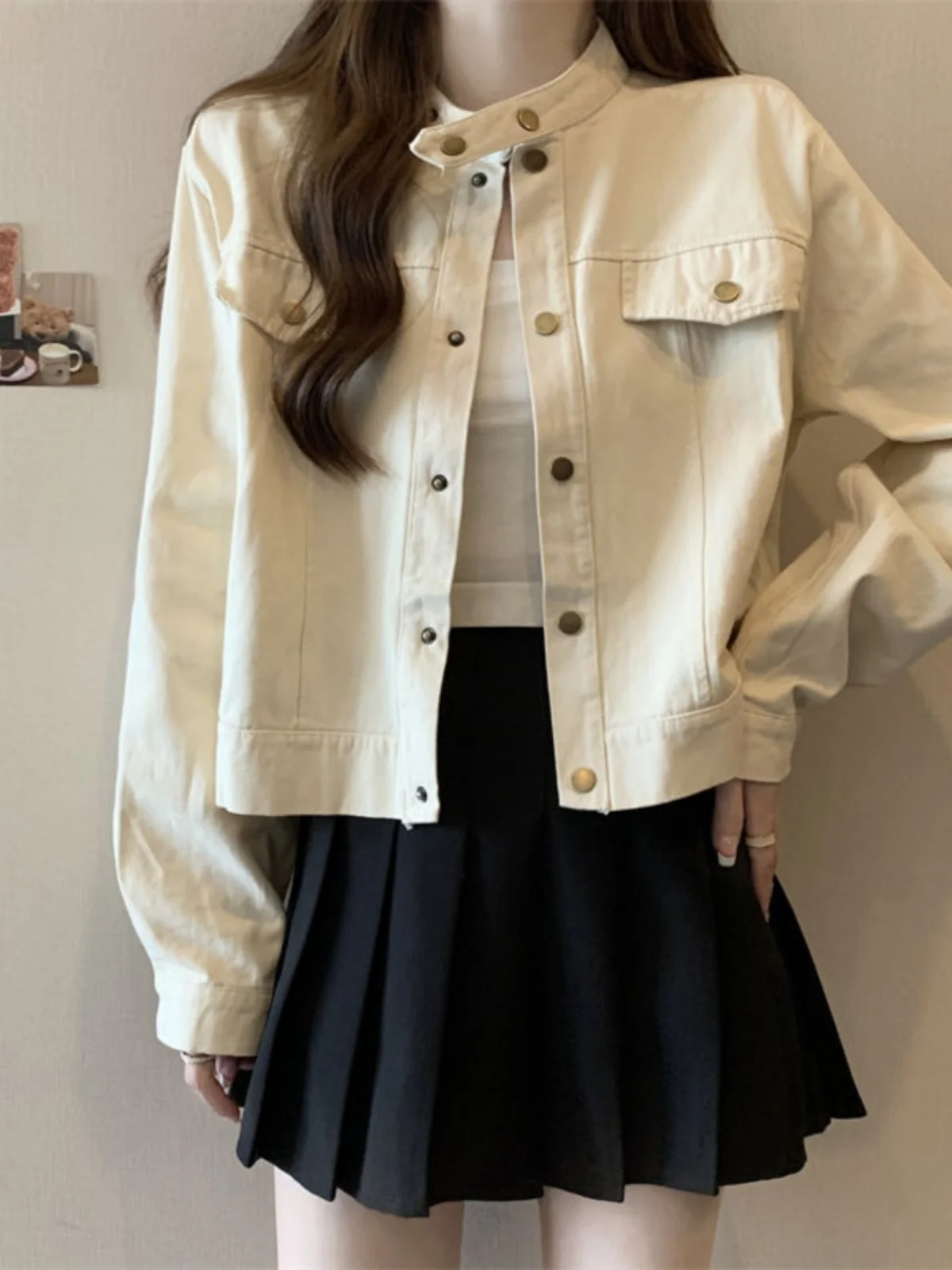 Женское пальто больших размеров с длинными рукавами, воротником-стойкой, коричневое, свободного кроя, в стиле ретро, на пуговицах, модная осенняя верхняя одежда
Женское пальто больших размеров с длинными рукавами, воротником-стойкой, коричневое, свободного кроя, в стиле ретро, на пуговицах, модная осенняя верхняя одежда