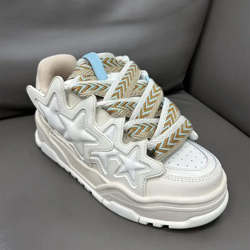 Couple's star shaped bread shoes, fashionable unisex thick soled sports and leisure shoes
Couple's star shaped bread shoes, fashionable unisex thick soled sports and leisure shoes