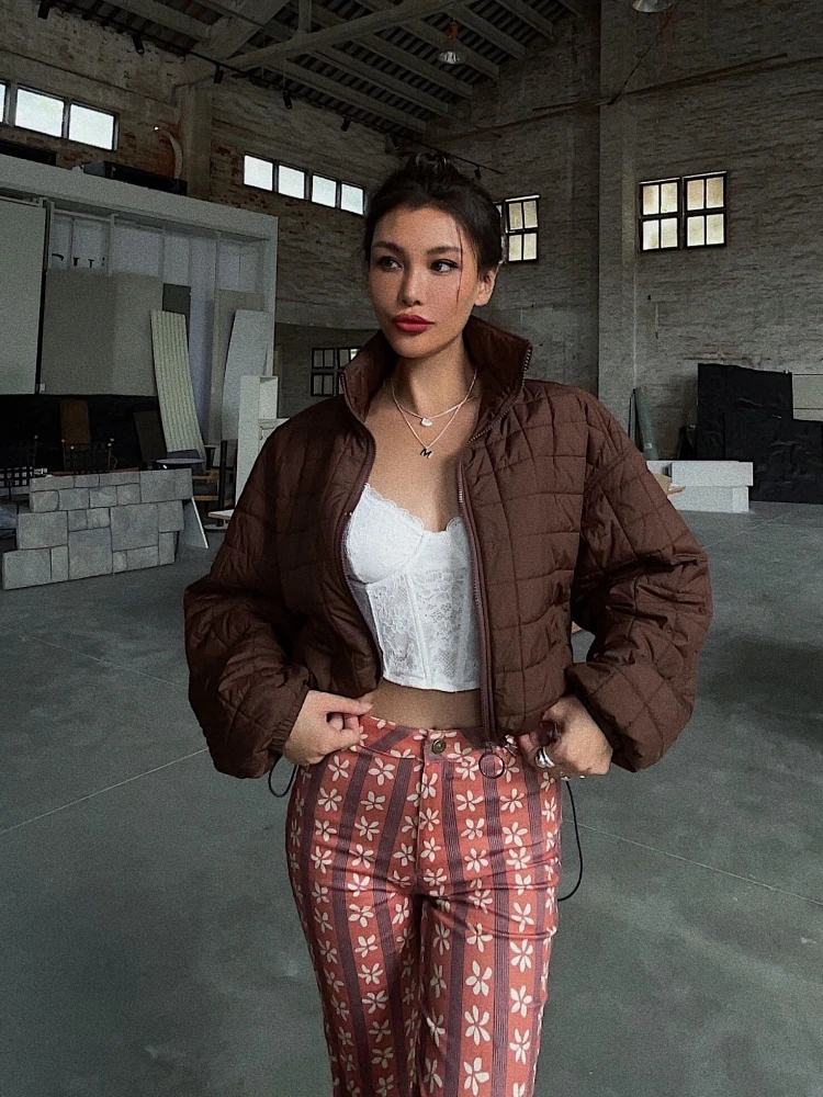 DuanStyle Original Short Zipper Collar Plaid Cotton Jacket Elastic Bottom Good Fit Commute Style Loose Fit Pure Color Women's...
DuanStyle Original Short Zipper Collar Plaid Cotton Jacket Elastic Bottom Good Fit Commute Style Loose Fit Pure Color Women's...