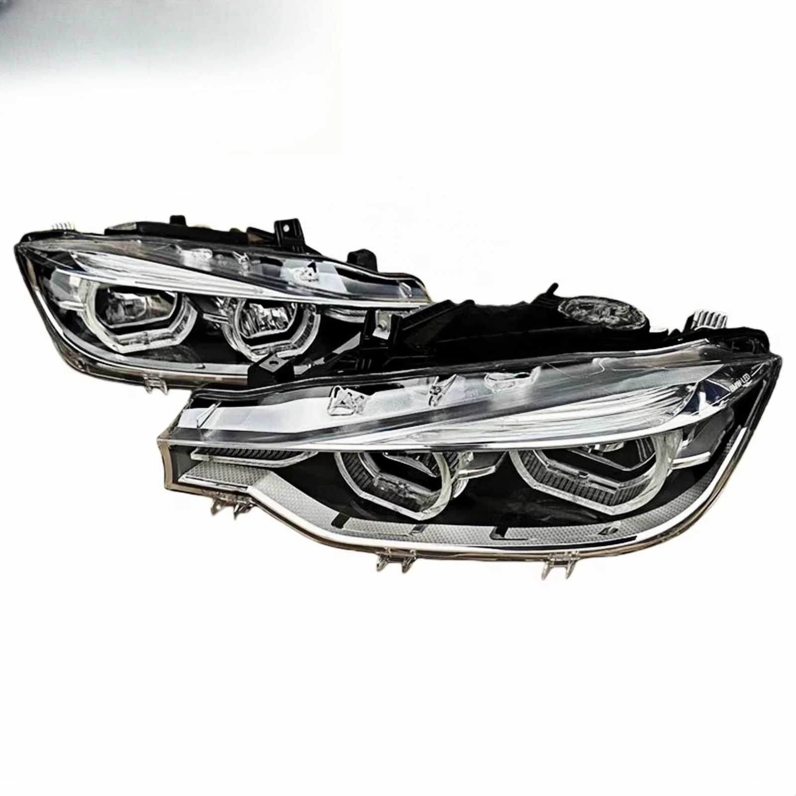 Left and right LED headlights are suitable for F30 F35 F80 headlights, automotive LED headlights 4000 6000K
Left and right LED headlights are suitable for F30 F35 F80 headlights, automotive LED headlights 4000 6000K