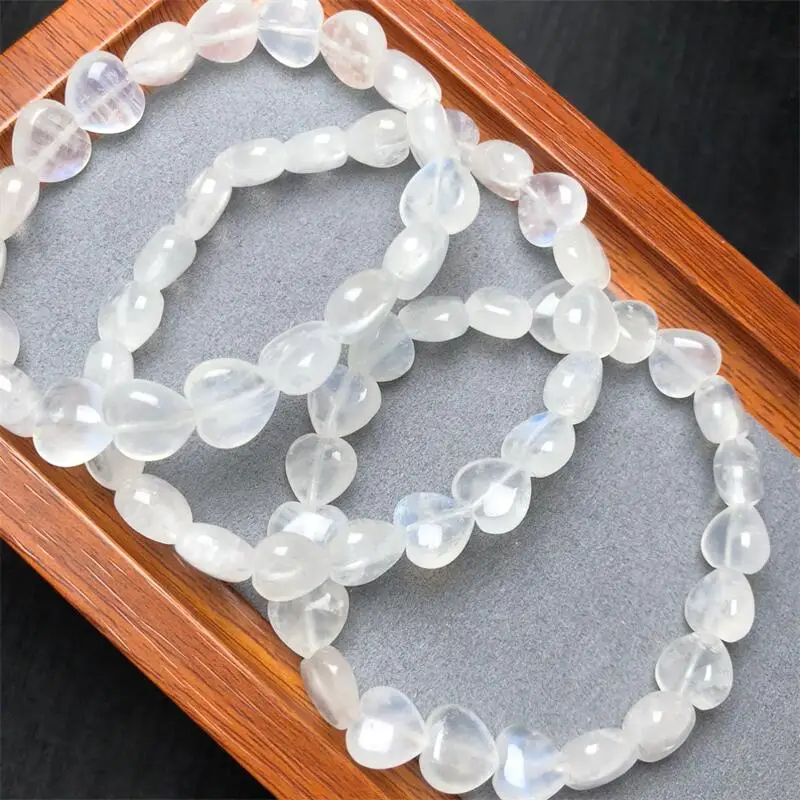 Natural Blue Moon Stone Heart Bracelet For Women Fashion Summer Dopamine Charm Jewelry Accessories 1PCS
Natural Blue Moon Stone Heart Bracelet For Women Fashion Summer Dopamine Charm Jewelry Accessories 1PCS