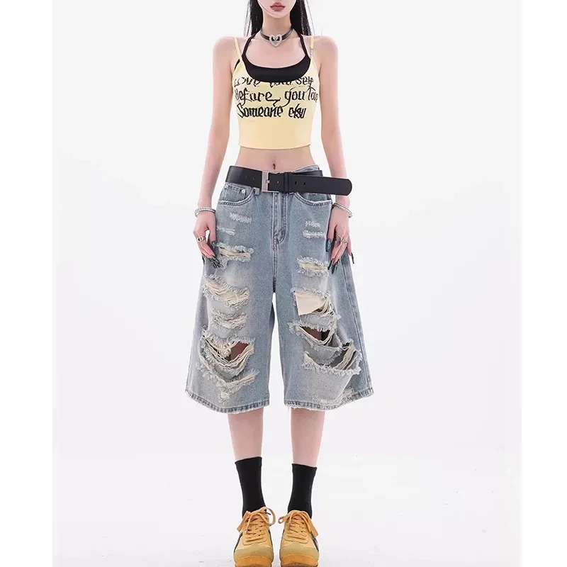 Women's Blue Ripped Denim Short Pants Y2K Harajuku High Street 2000S Style Aesthetic Wide Leg Vintage Jeans Five-Point Clothes
Women's Blue Ripped Denim Short Pants Y2K Harajuku High Street 2000S Style Aesthetic Wide Leg Vintage Jeans Five-Point Clothes