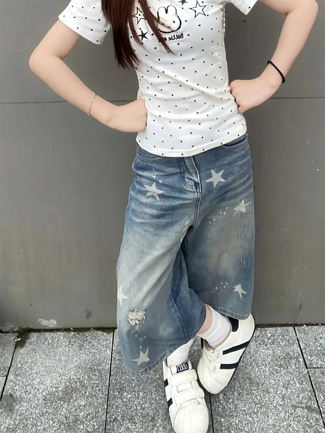 Summer 2026 High Waist Loose Fit Star Print Light Blue Denim Pants Women's Straight Leg Vintage Wide Leg Thin Fabric Jeans
Summer 2026 High Waist Loose Fit Star Print Light Blue Denim Pants Women's Straight Leg Vintage Wide Leg Thin Fabric Jeans