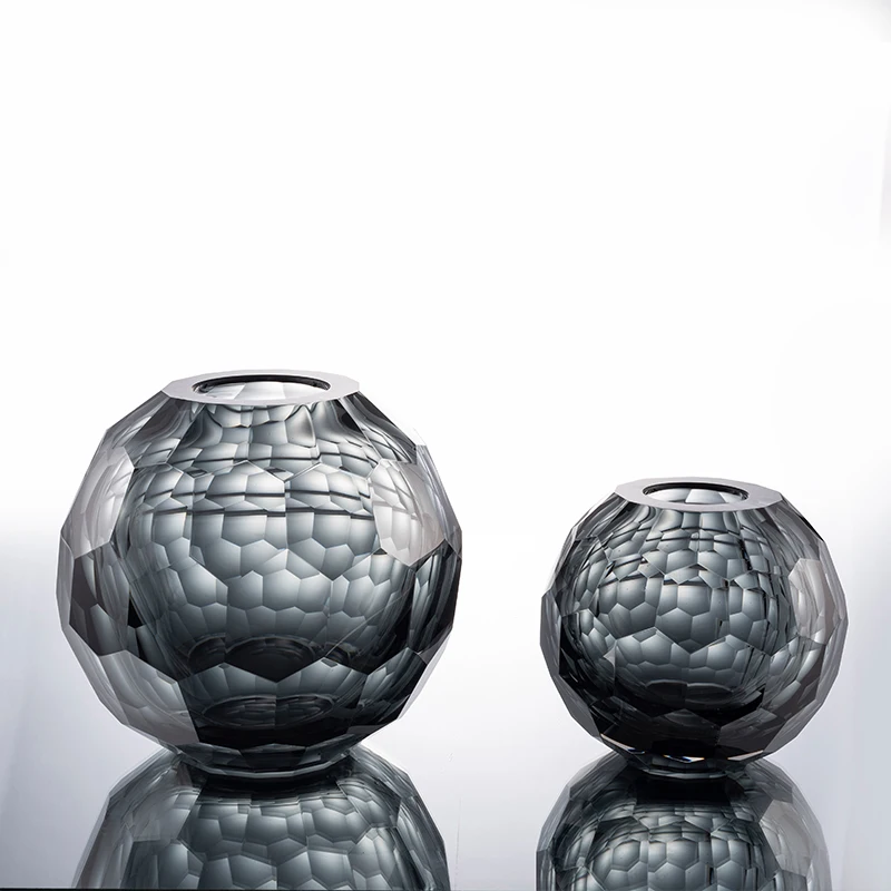 Round Flower Vase Office Hotel Desktop Decoration Arrival Crystal New for Home Wedding Glass Art Deco Customized Logo Grey 1pcs
Round Flower Vase Office Hotel Desktop Decoration Arrival Crystal New for Home Wedding Glass Art Deco Customized Logo Grey 1pcs