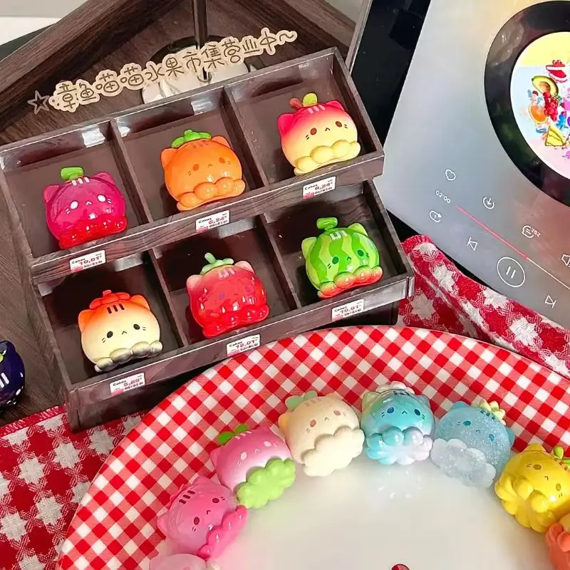 Лидер продаж, клубника Musta Octopus Cat Miao Miao Fruit Market Series, милая слепая сумка, милая очаровательная мини-модель с фруктами, подарки на складе
Лидер продаж, клубника Musta Octopus Cat Miao Miao Fruit Market Series, милая слепая сумка, милая очаровательная мини-модель с фруктами, подарки на складе