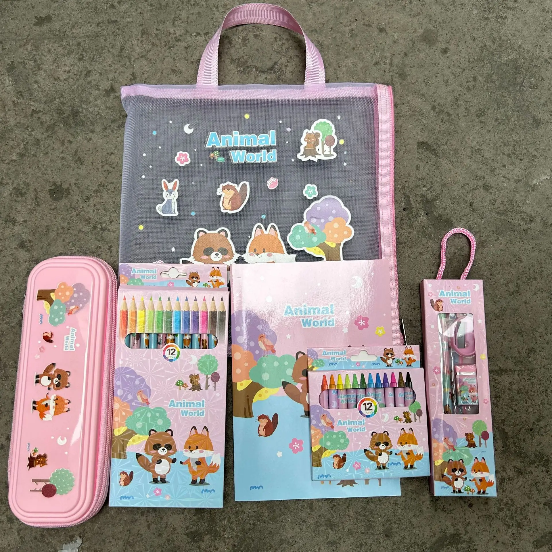 Cartoon gauze handbag stationery set painting pencils plus pencil bag graduation gift Kullomi
Cartoon gauze handbag stationery set painting pencils plus pencil bag graduation gift Kullomi