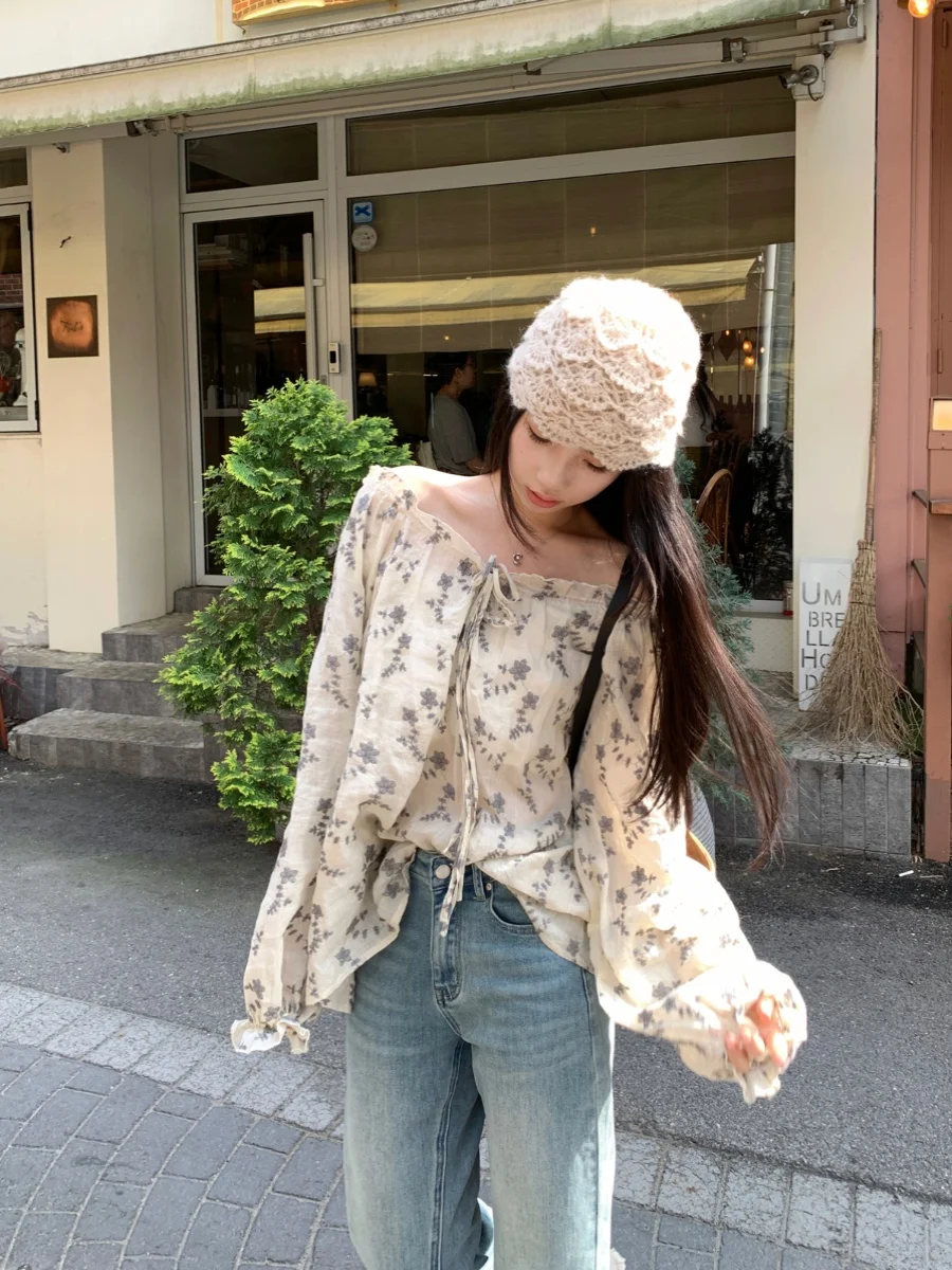 Новая женская льняная блузка с вышивкой и кружевным воротником, свободного кроя, с драпировкой, весна-лето, с длинными рукавами
Новая женская льняная блузка с вышивкой и кружевным воротником, свободного кроя, с драпировкой, весна-лето, с длинными рукавами