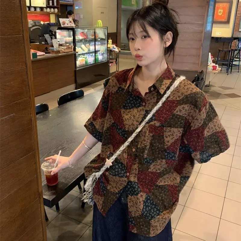 Summer Casual Korean Fashion Loose Buttons Single Breasted Retro Fashion Short Sleeve Bright Easy Close to the People Wild Grace
Summer Casual Korean Fashion Loose Buttons Single Breasted Retro Fashion Short Sleeve Bright Easy Close to the People Wild Grace