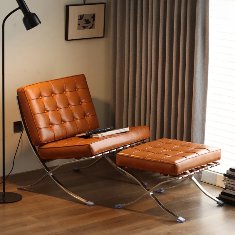 Single sofa light luxury leisure chair Bauhaus back leisure household sofa
Single sofa light luxury leisure chair Bauhaus back leisure household sofa