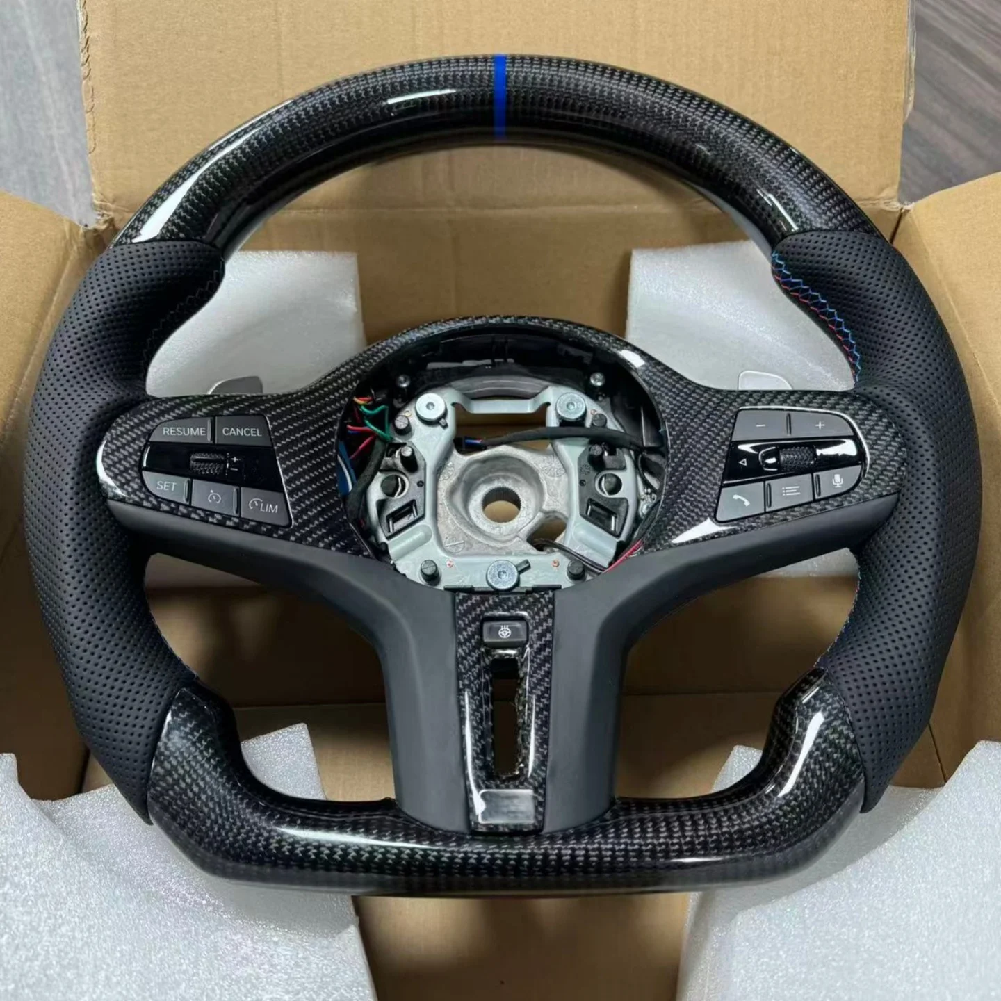 With Heating Function for bmw G20 G87 M2 G26 G30 G35 G37 G80 M3 G82 M4 F90 M5 M8 G31 M3 F80 G01 G12 Carbon Fiber Steering Wheel
With Heating Function for bmw G20 G87 M2 G26 G30 G35 G37 G80 M3 G82 M4 F90 M5 M8 G31 M3 F80 G01 G12 Carbon Fiber Steering Wheel