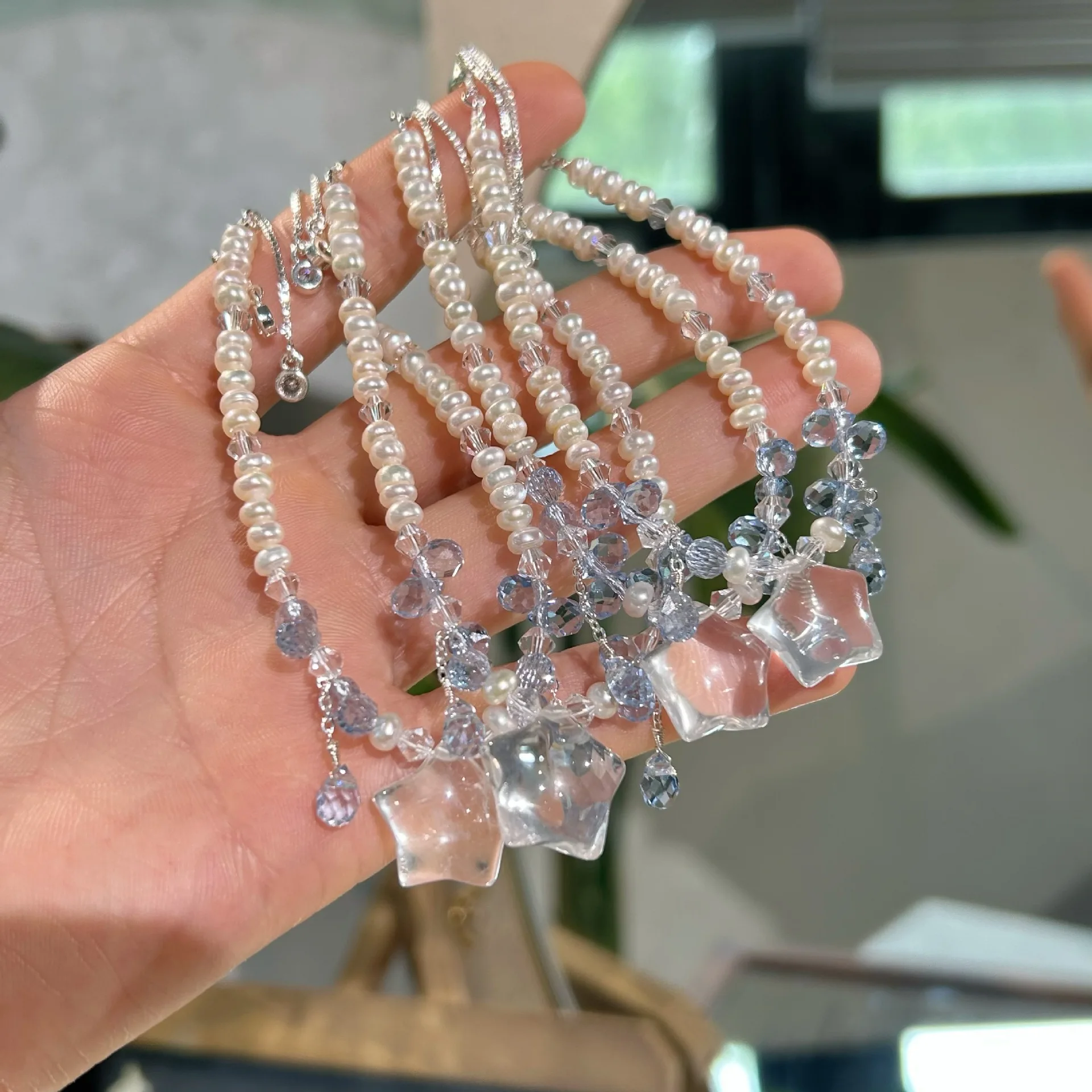 Elegant Natural Freshwater Pearls & Clear Quartz Star Bracelet Adjustable Dainty Beaded Bangle for Women Fashion Jewelry Gifts
Elegant Natural Freshwater Pearls & Clear Quartz Star Bracelet Adjustable Dainty Beaded Bangle for Women Fashion Jewelry Gifts