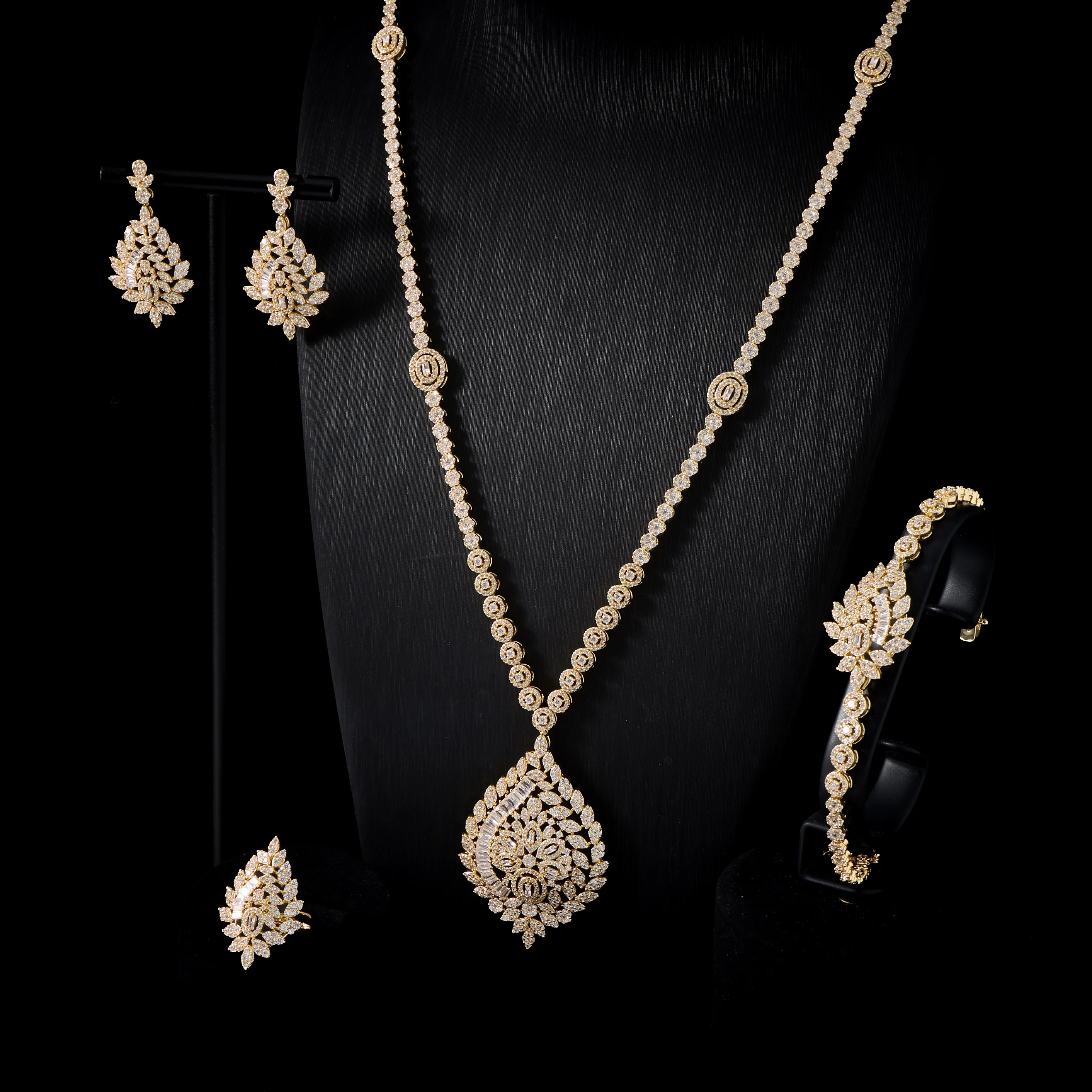 00130 4Pcs Long Necklace Sets For Women Cubic Zirconia Jewelry Set Wedding Engagement Party Jewelry Accessories HandMake
00130 4Pcs Long Necklace Sets For Women Cubic Zirconia Jewelry Set Wedding Engagement Party Jewelry Accessories HandMake