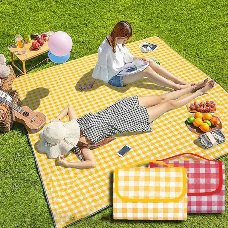 Portable Picnic Blanket Waterproof Moisture-proof Thickened Classic Plaid Rectangle Foldable Camping Mat Outdoor Garden Supplies
Portable Picnic Blanket Waterproof Moisture-proof Thickened Classic Plaid Rectangle Foldable Camping Mat Outdoor Garden Supplies