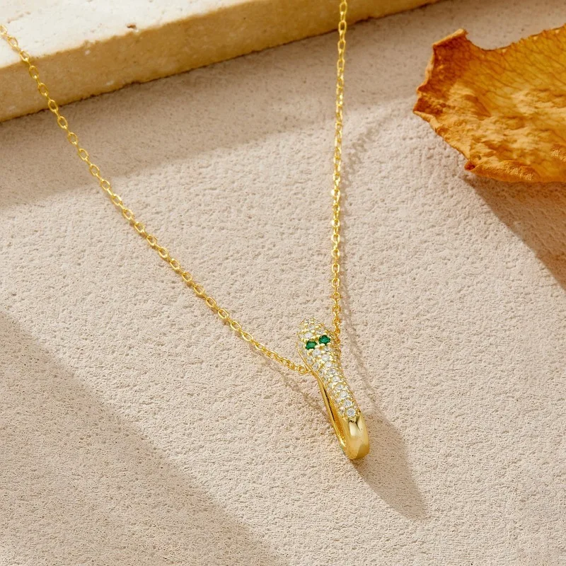 925 Snake Necklace Cubic Zirconia Gold Silver Snake Pendant Green Eye Serpent Chain Punk Gothic Jewelry for Women Gift
925 Snake Necklace Cubic Zirconia Gold Silver Snake Pendant Green Eye Serpent Chain Punk Gothic Jewelry for Women Gift