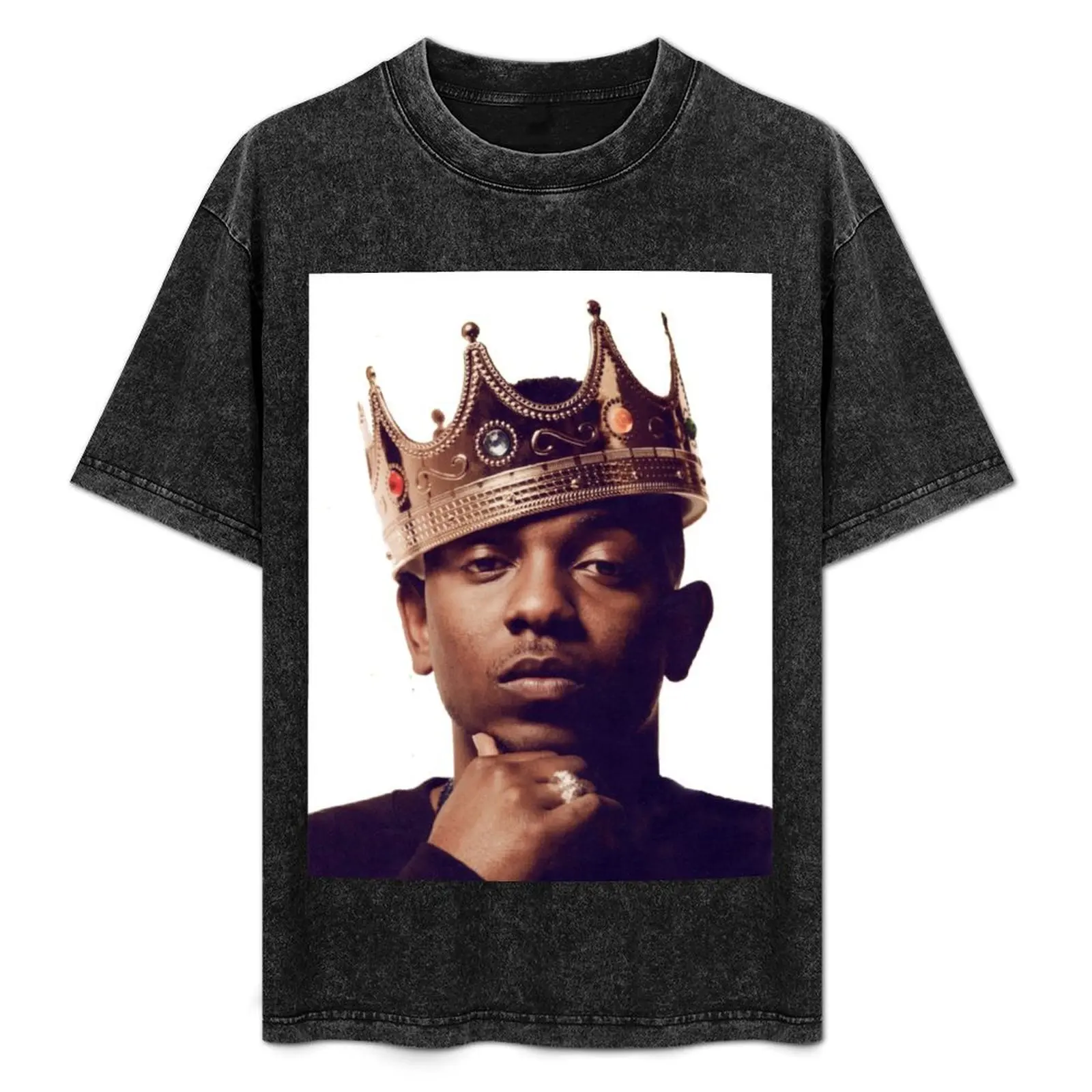 Футболка Kendrick Lamar - The King, повседневная футболка больших размеров
Футболка Kendrick Lamar - The King, повседневная футболка больших размеров