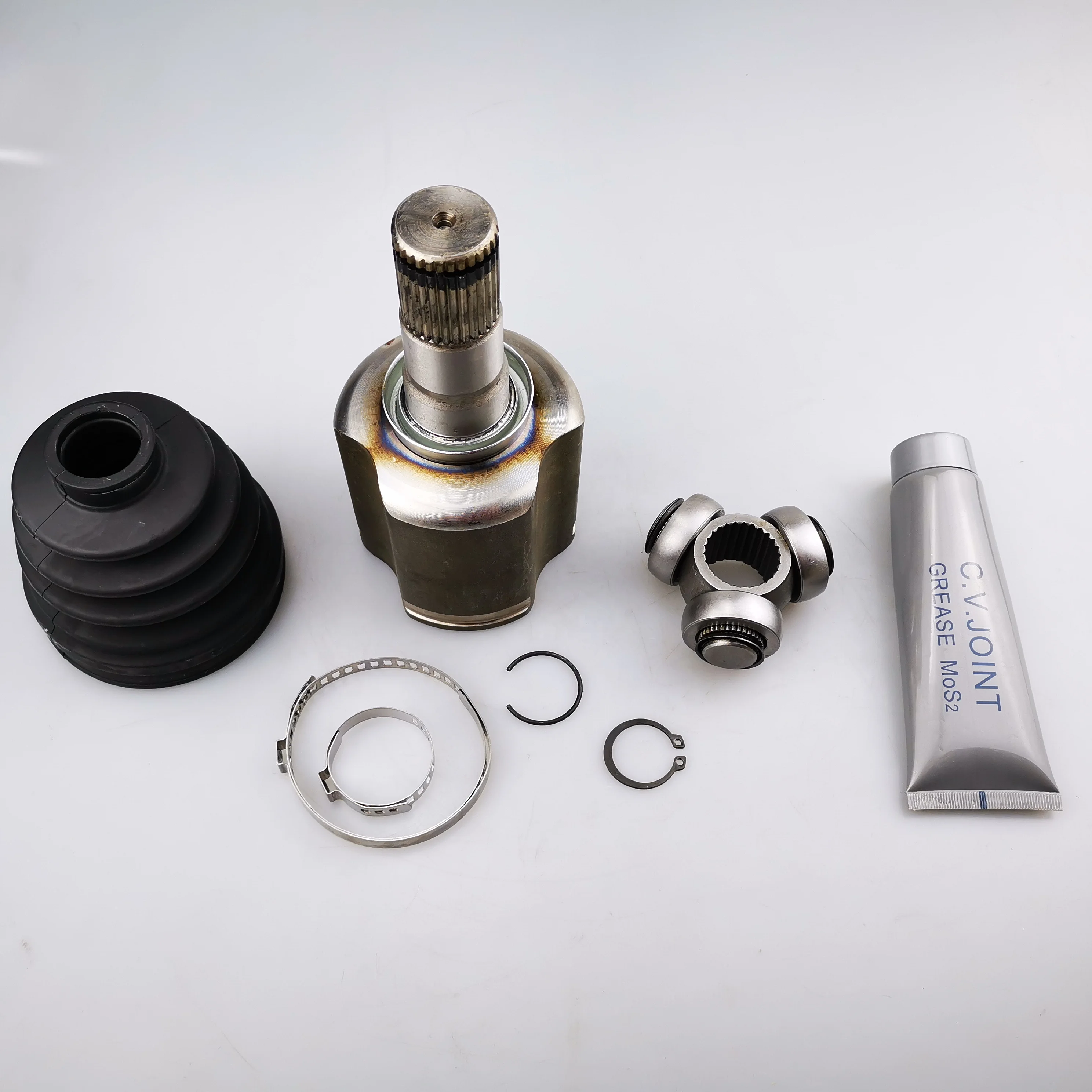 SAIC MAXUS V80 Three Pin Universal Joint Assembly Repair Kit LH C00057147
SAIC MAXUS V80 Three Pin Universal Joint Assembly Repair Kit LH C00057147